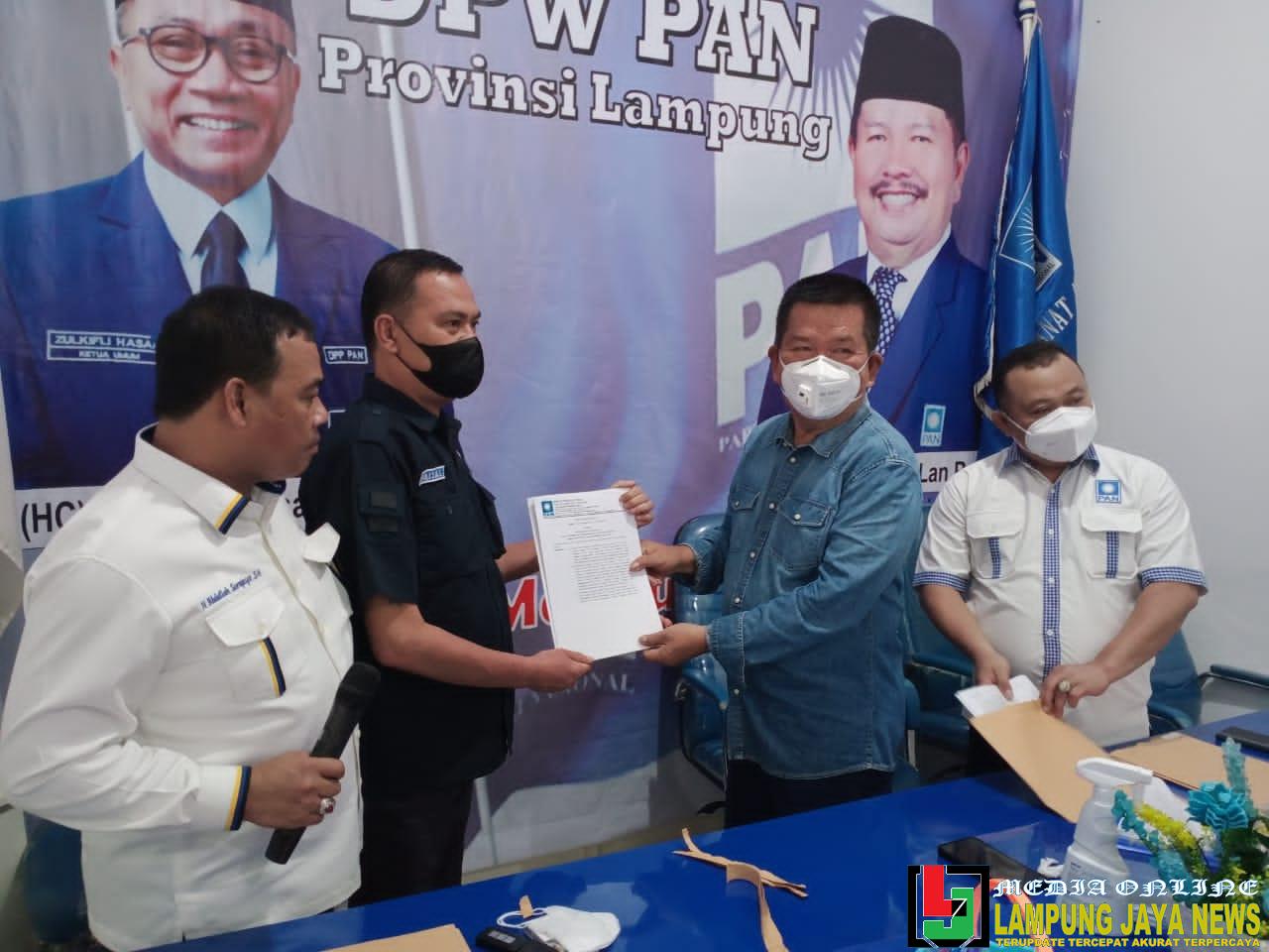 Terima SK DPP PAN, Paisaludin Kembali Menjabat Ketua DPD PAN Pesawaran Periode 2021- 2026.