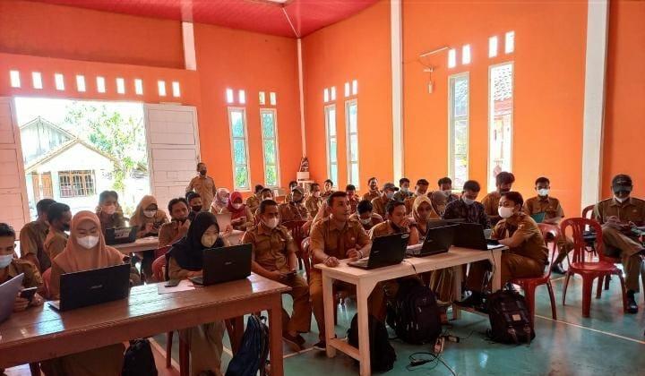 Acara Penginputan Data Pekon Di Laksanakan Di Balai Pekon Sedayu kecamatan Semaka