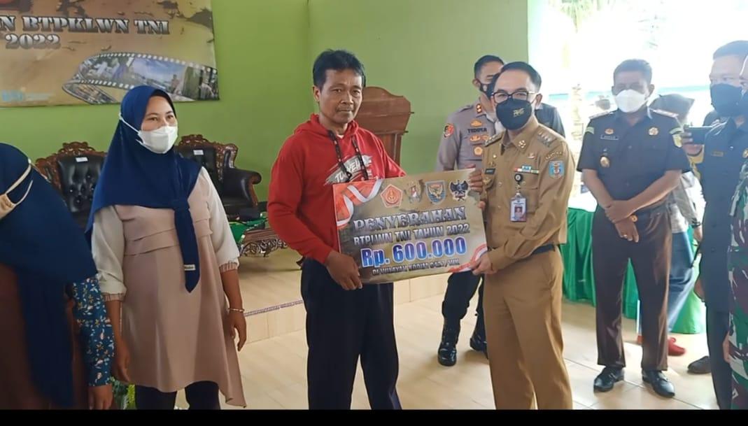 Sebanyak 15 Ribu KPM, Terima BLT PKLWN-TNI Di Kodim 0427/Way Kanan