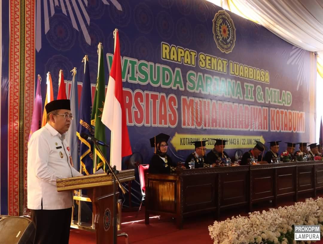 Mewakili Bupati Lampung Utara, Sekretaris Daerah Drs.H.Lekok, MM Hadiri Wisuda Sarjana UMKO