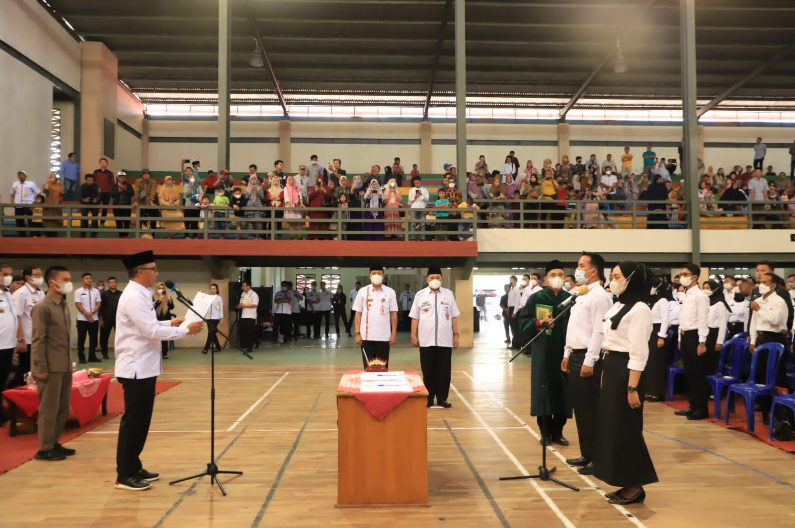 Sebanyak 653 ASN Kabupaten Lampung Barat Terima Petikan SK 80%