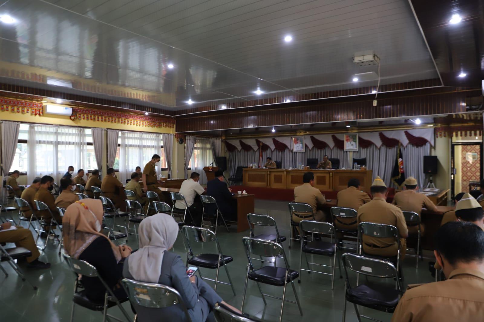 Pemerintah Kabupaten Lampung Barat Melaksanakan Kegiatan rutin "Ngupi Bebakhong" , Membahas Terkait Evaluasi dan Perencanaan Kerja