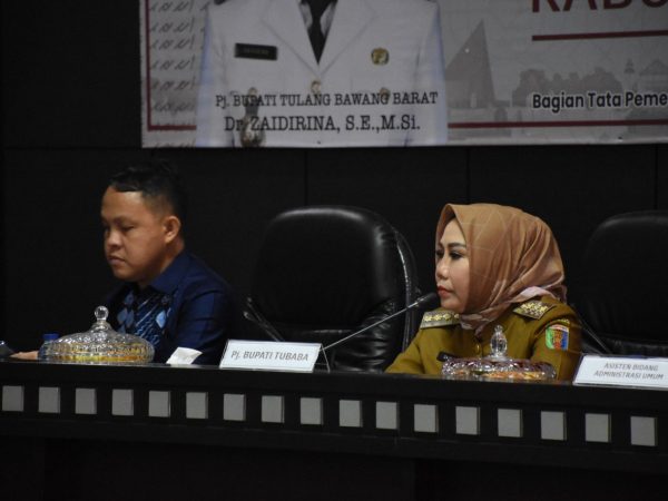 Pj Bupati Zaidirina Buka Rapat Supervisi dan Reviu LPPD Tahun 2021