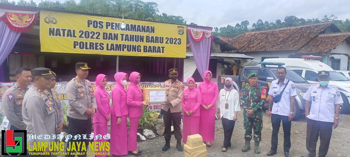 Hari Ke Lima Ops lilin Krakatau 2022, Kapolres Lampung Barat Bersama Bhayangkari Lakukan Pengecekan Pospam Bengkunat