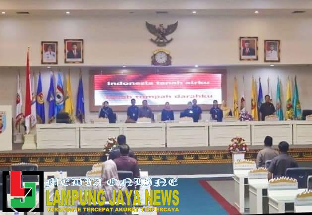 Paripurna DPRD Provinsi Lampung, Wakil Gubernur Chusnunia Dengarkan Pandangan Umum Fraksi Terkait Tiga Raperda