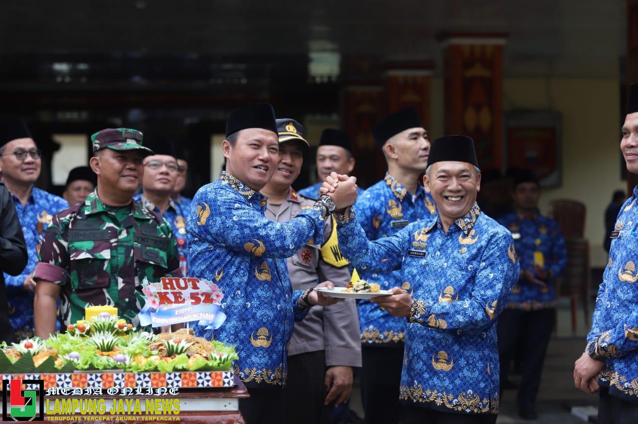 Pemerintah Kabupaten Lampung Barat Menggelar Upacara Peringatan Hari Ulang Tahun Korpri RI Ke-52 Tahun 2023