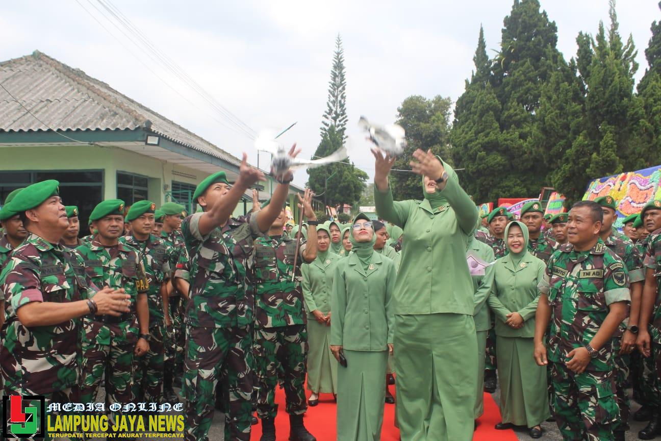 Seluruh Anggota Kodim 0422/Lampung Barat Lepas Sambut Komandan Kodim.