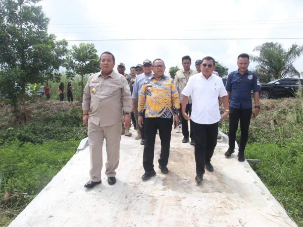 Kunjungi Kabupaten Mesuji, Gubernur Arinal Djunaidi Tinjau Pembangunan dan Rehabilitasi Sejumlah Ruas Jalan dan Jembatan