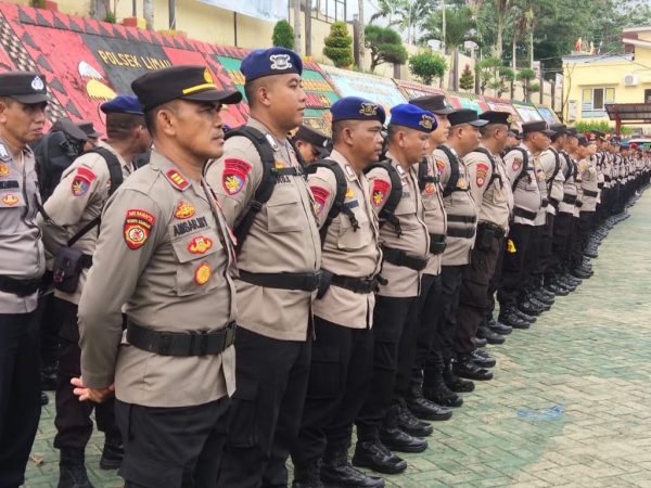 Kapolres AKBP Rinaldo Aser S.H., S.I.K, M.Si Pimpin Apel Pergeseran Pasukan Pengamanan Pemilu 2024