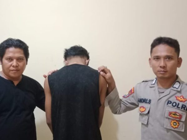 Polsek Talang Padang Dibantu Warga Tangkap Buronan Pembawa Kabur Motor Vespa Milik Warga Jakarta