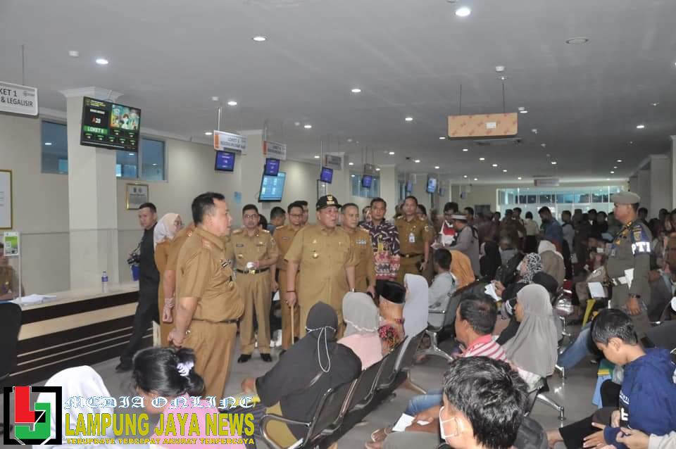 Hari Kerja Pertama Usai Idul Fitri, Pelayanan Publik di Provinsi Lampung Berjalan Normal
