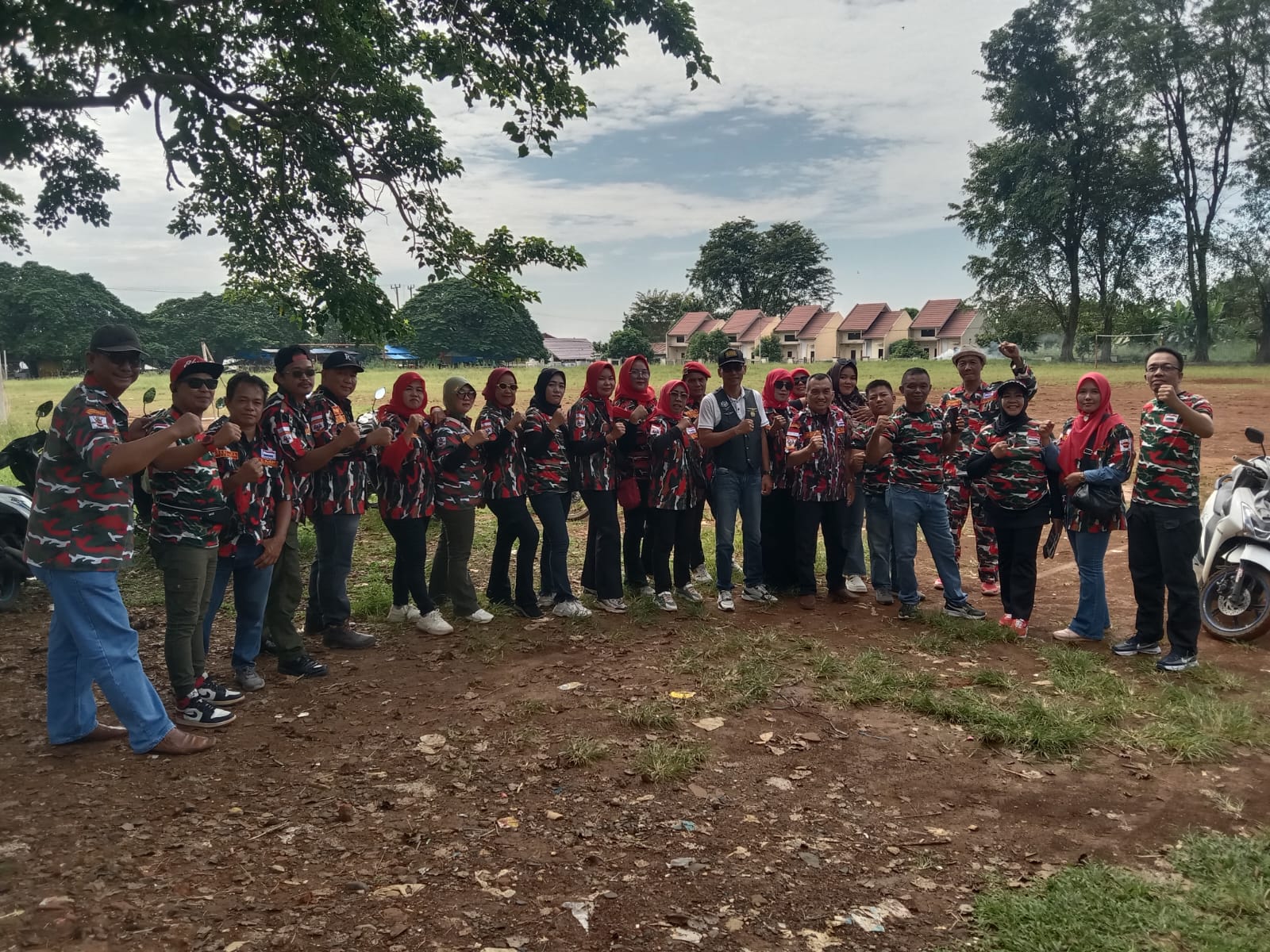 Peduli Lingkungan, LMP Cabang Lampung Utara Gelar Aksi Bersih-bersih Peduli Lingkungan, LMP Cabang Lampung Utara Gelar Aksi Bersih-bersih