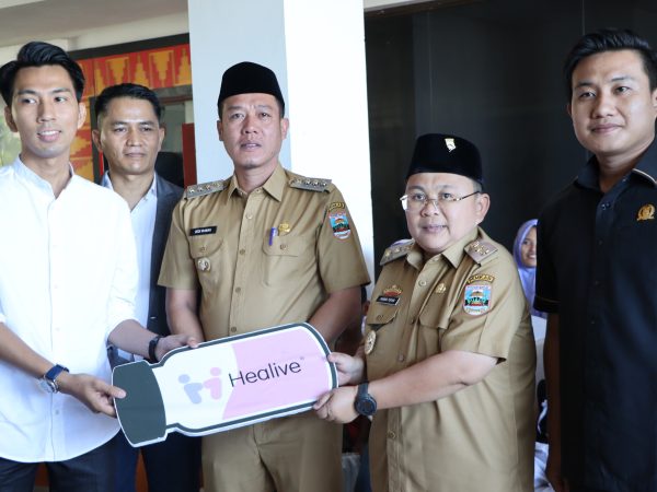 Bupati Dedi Irawan Buka Kick Off Vakasinasi DalamRangka Pengabdian Kepada Masyarakat Bupati Dedi Irawan Buka Kick Off Vakasinasi DalamRangka Pengabdian Kepada Masyarakat
