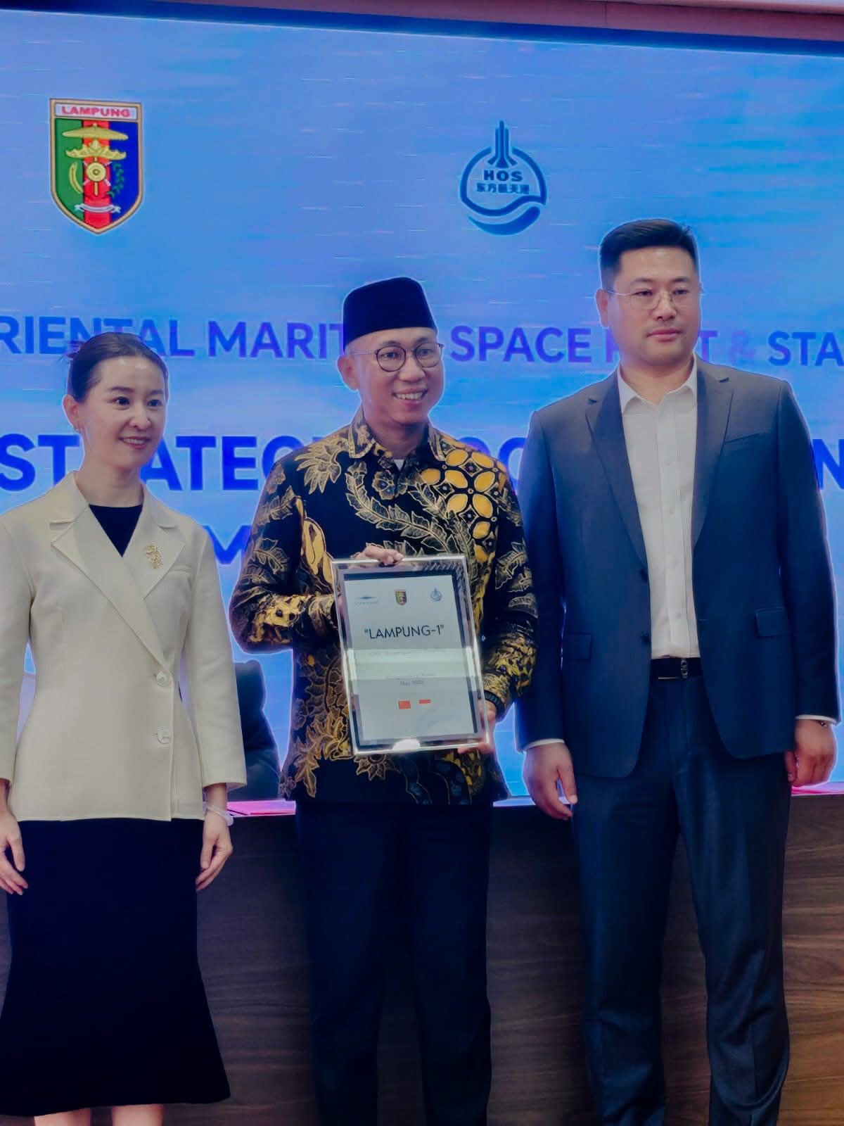 Satelit Lampung-1 Segera Mengorbit, Lompatan Tinggi Gubernur Mirza Menuju Peradaban Modern Satelit Lampung-1 Segera Mengorbit, Lompatan Tinggi Gubernur Mirza Menuju Peradaban Modern