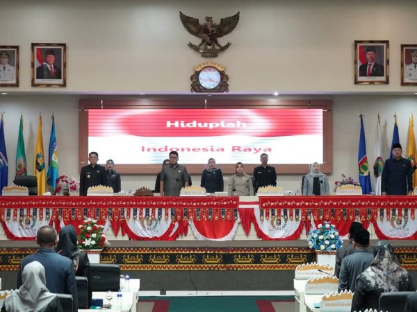 Pj. Sekdaprov M. Firsada Hadiri Rapat Paripurna DPRD Provinsi Lampung Terkait LKPJ Tahun 2024 Pj. Sekdaprov M. Firsada Hadiri Rapat Paripurna DPRD Provinsi Lampung Terkait LKPJ Tahun 2024