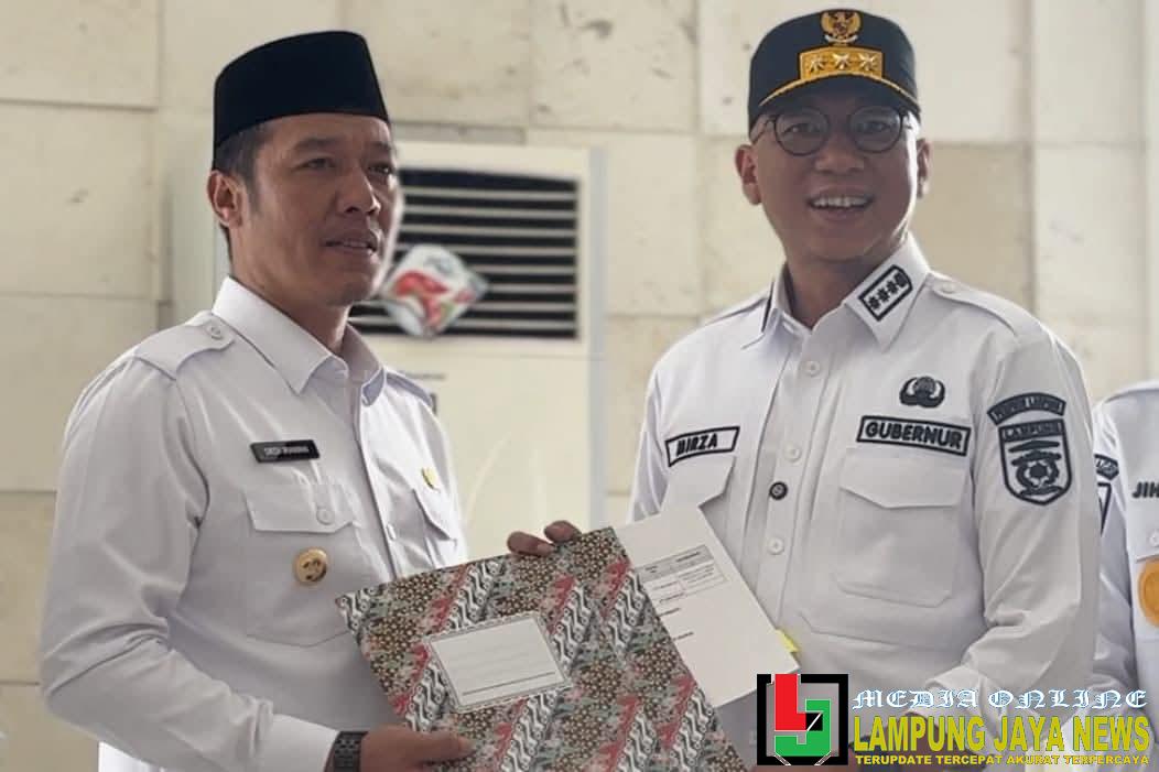 Pemkab Pesisir Barat Hibahkan Tanah dan Gedung Samsat Untuk Tingkatkan Pelayanan Publik