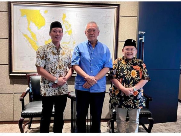 Bupati dan Wakil Bupati Pesisir Barat Gelar Silaturahmi Dengan Tomy Winata Selaku Tokoh Pimpinan Tambling (TWNC)
