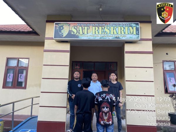 Polres Lampung Barat Berhasil Ungkap Kasus Persetubuhan Anak di Bawah Umur Polres Lampung Barat Berhasil Ungkap Kasus Persetubuhan Anak di Bawah Umur