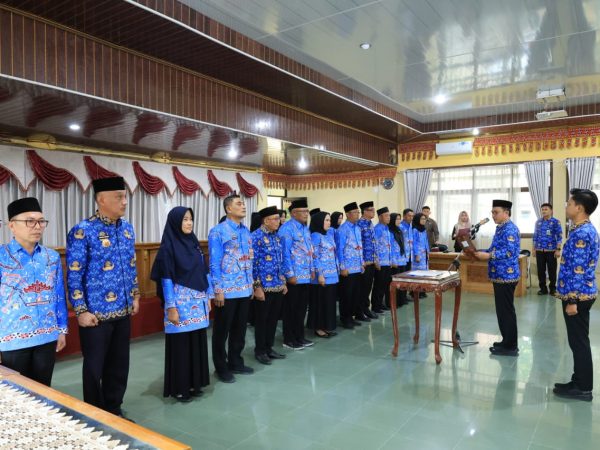 Parosil Mabsus Resmi Melantik Tim Pembina Posyandu Kabupaten Lampung Barat 2025 - 2030 Parosil Mabsus Resmi Melantik Tim Pembina Posyandu Kabupaten Lampung Barat 2025 - 2030