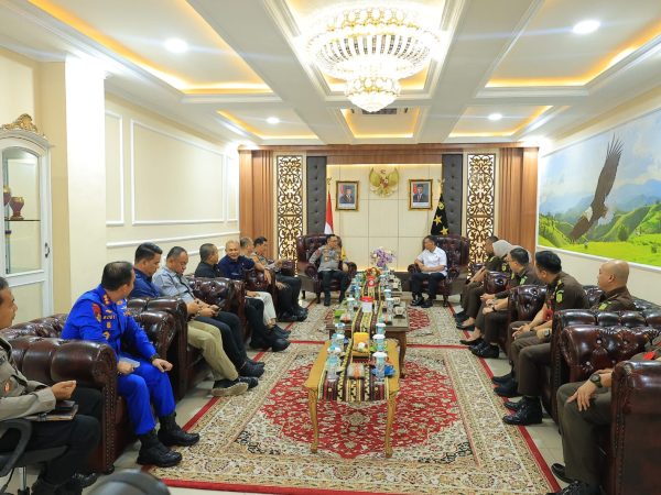 Sinergitas Penegakan Hukum Diperkuat, Kapolda Gelar Audiensi Bersama Kajati Lampung Sinergitas Penegakan Hukum Diperkuat, Kapolda Gelar Audiensi Bersama Kajati Lampung