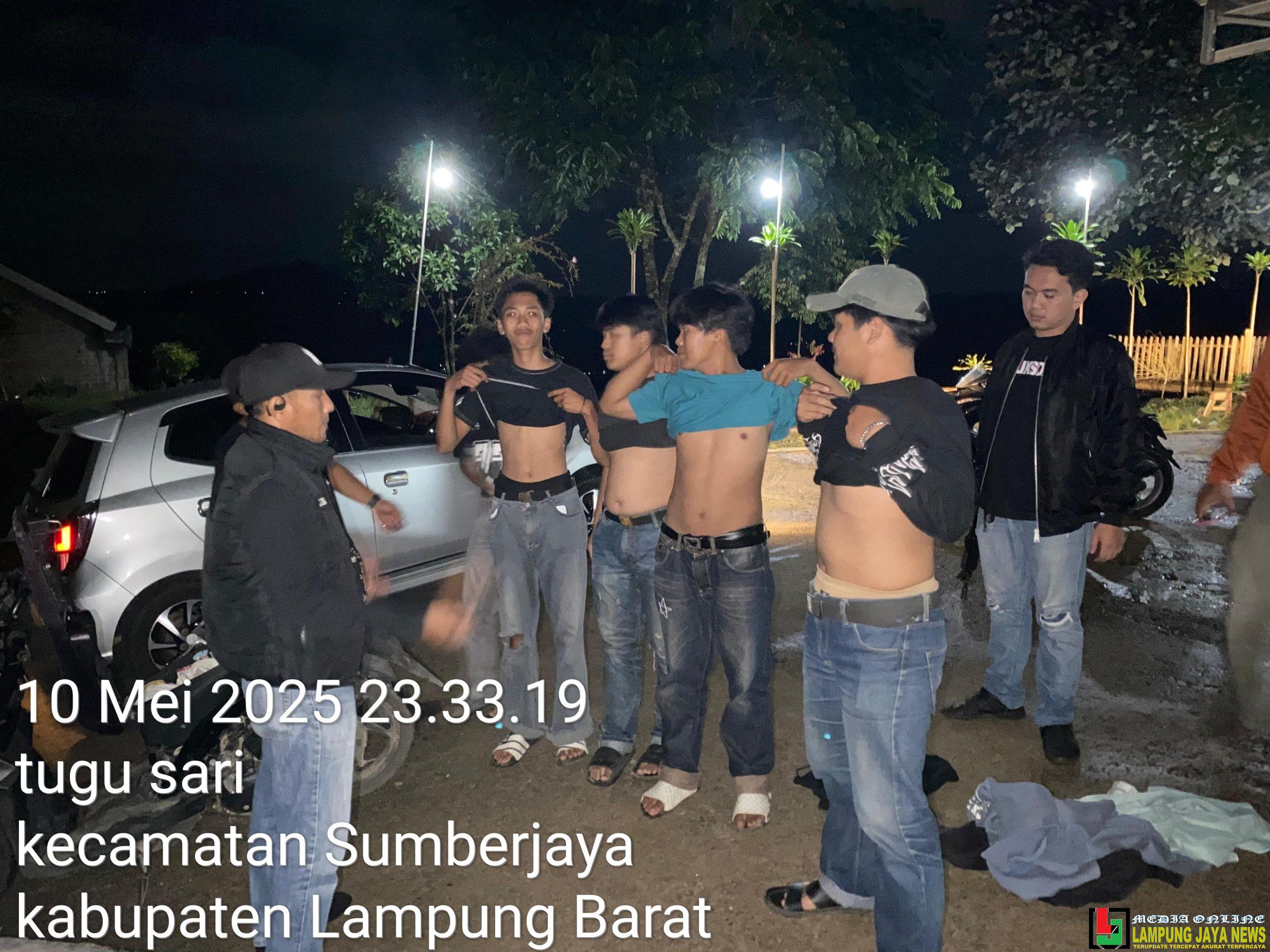 Tingkatkan Kamtibmas Malam hari, Polres Lampung Barat Laksanakan Giat Patroli Sekala Besar diseluruh wilayah Polsek Tingkatkan Kamtibmas Malam hari, Polres Lampung Barat Laksanakan Giat Patroli Sekala Besar diseluruh wilayah Polsek