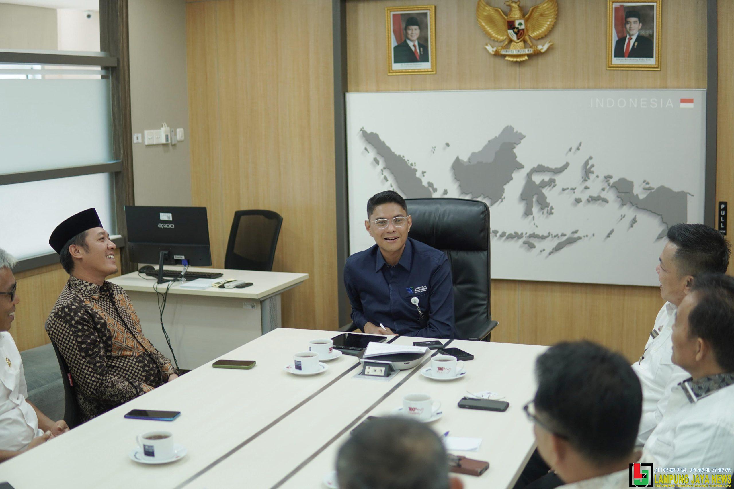 Bupati Dedi Irawan Usulkan Peningkatan Infrastruktue Pasar Rakyat, Pasar Tematik dan Pemasaran Komoditi Ke Dirjen PDN Bupati Dedi Irawan Usulkan Peningkatan Infrastruktue Pasar Rakyat, Pasar Tematik dan Pemasaran Komoditi Ke Dirjen PDN