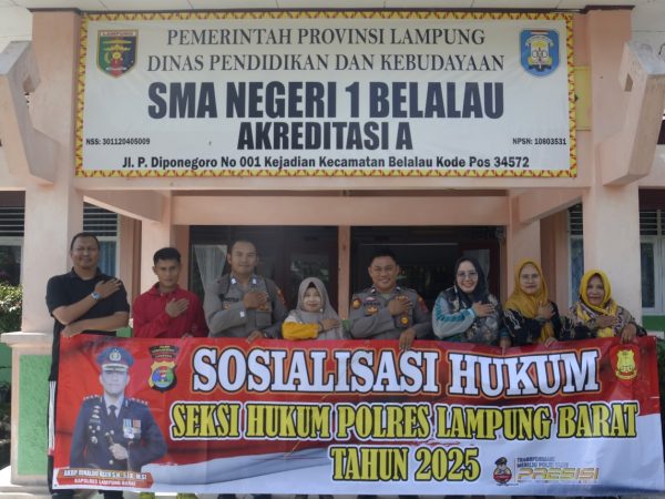 Polres Lampung Barat Gelar Sosialisasi Hukum di SMA Negeri 1 Belalau Polres Lampung Barat Gelar Sosialisasi Hukum di SMA Negeri 1 Belalau