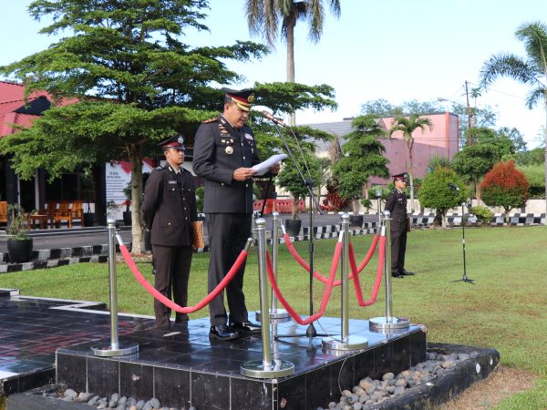 Polres Lampung Barat Gelar Upacara Hari Kebangkitan Nasional ke-117 dan Berikan Penghargaan Kepada Personel Berprestasi Polres Lampung Barat Gelar Upacara Hari Kebangkitan Nasional ke-117 dan Berikan Penghargaan Kepada Personel Berprestasi