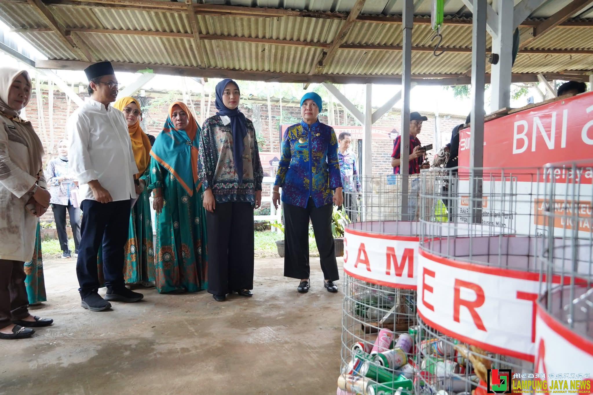 Pemprov Lampung Dorong Pesantren Lampung Jadi Pelopor Gaya Hidup Ramah Lingkungan Pemprov Lampung Dorong Pesantren Lampung Jadi Pelopor Gaya Hidup Ramah Lingkungan