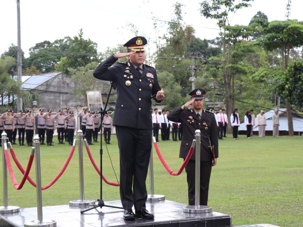 Polres Lampung Barat Laksanakan Upacara Peringatan Hari Lahir Pancasila Tahun 2025 Polres Lampung Barat Laksanakan Upacara Peringatan Hari Lahir Pancasila Tahun 2025