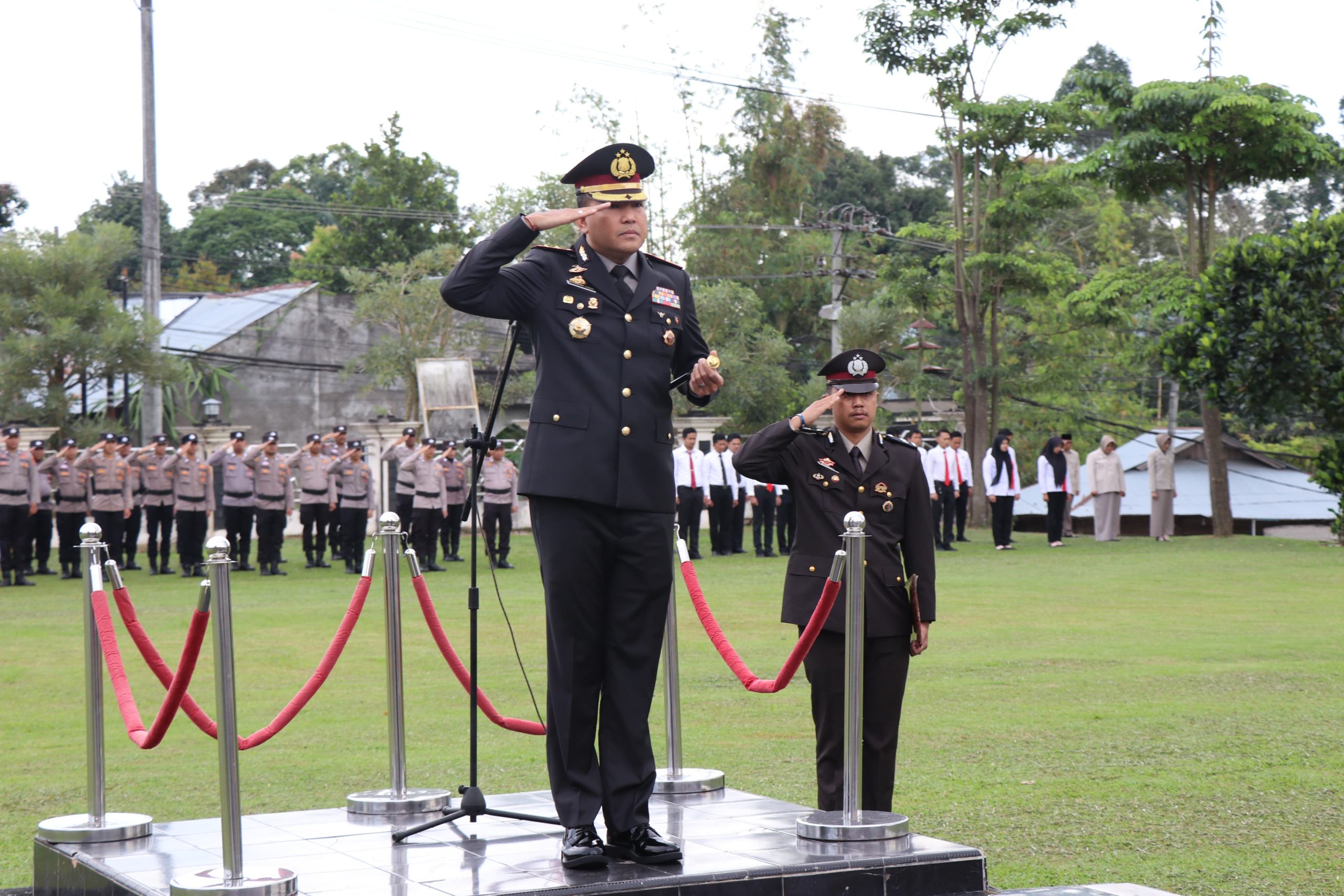 Polres Lampung Barat Laksanakan Upacara Peringatan Hari Lahir Pancasila Tahun 2025 Polres Lampung Barat Laksanakan Upacara Peringatan Hari Lahir Pancasila Tahun 2025