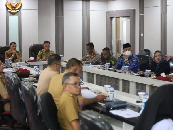 Parosil Mabsus Gelar Rakor Forkopimda, Pastikan Kesiapan Menghadapi Idul Adha. Parosil Mabsus Gelar Rakor Forkopimda, Pastikan Kesiapan Menghadapi Idul Adha.