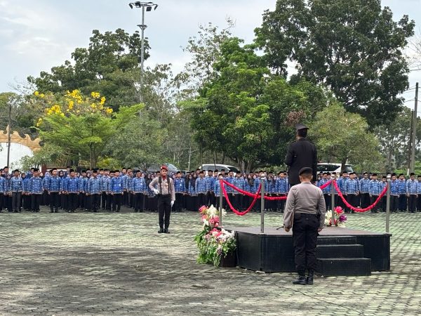 Kapolres Way Kanan Pimpin Upacara Hari Lahir Pancasila Bersama ASN Kapolres Way Kanan Pimpin Upacara Hari Lahir Pancasila Bersama ASN