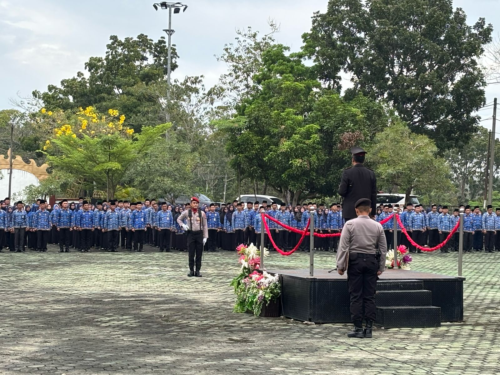 Kapolres Way Kanan Pimpin Upacara Hari Lahir Pancasila Bersama ASN Kapolres Way Kanan Pimpin Upacara Hari Lahir Pancasila Bersama ASN