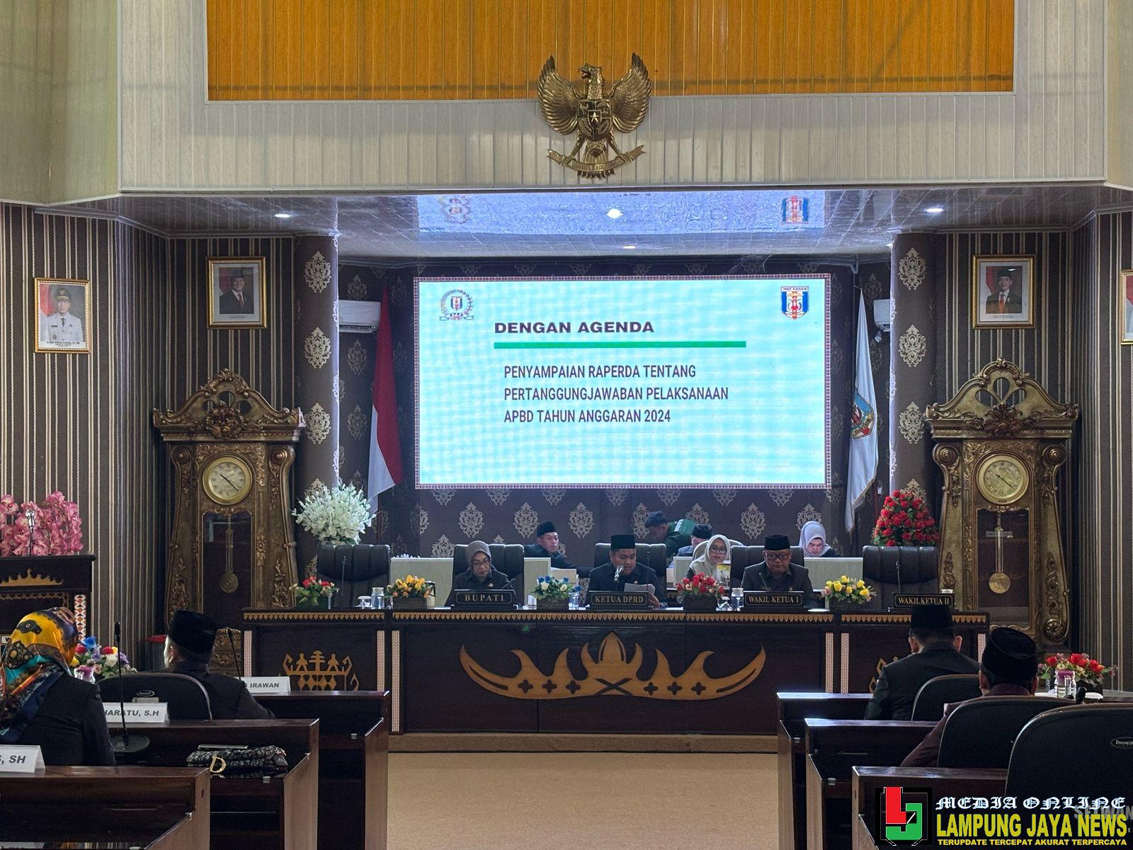 DPRD Way Kanan Gelar Rapat Paripurna Penyampaian Raperda Pertanggung Jawaban APBD TA 2024 DPRD Way Kanan Gelar Rapat Paripurna Penyampaian Raperda Pertanggung Jawaban APBD TA 2024