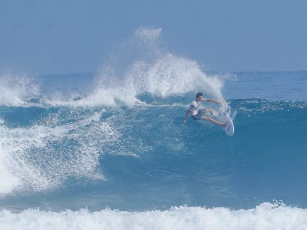 Hari Kelima, WSL Krui Pro Kategori Men dan Women Mainkan Round 64 Hari Kelima, WSL Krui Pro Kategori Men dan Women Mainkan Round 64
