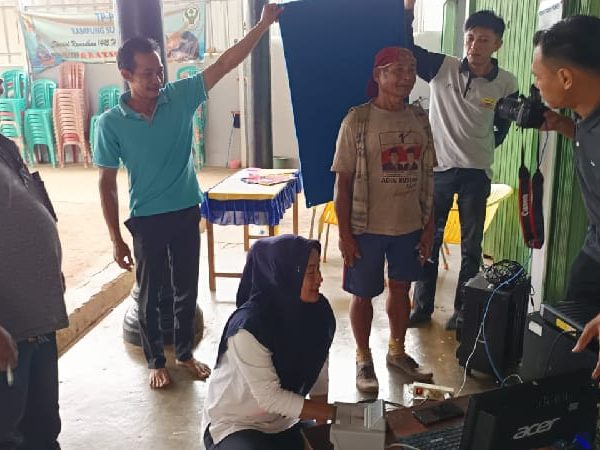 Pelayanan Jemput Bola Disdukcapil Way Kanan Raih Hasil Memuaskan Pelayanan Jemput Bola Disdukcapil Way Kanan Raih Hasil Memuaskan