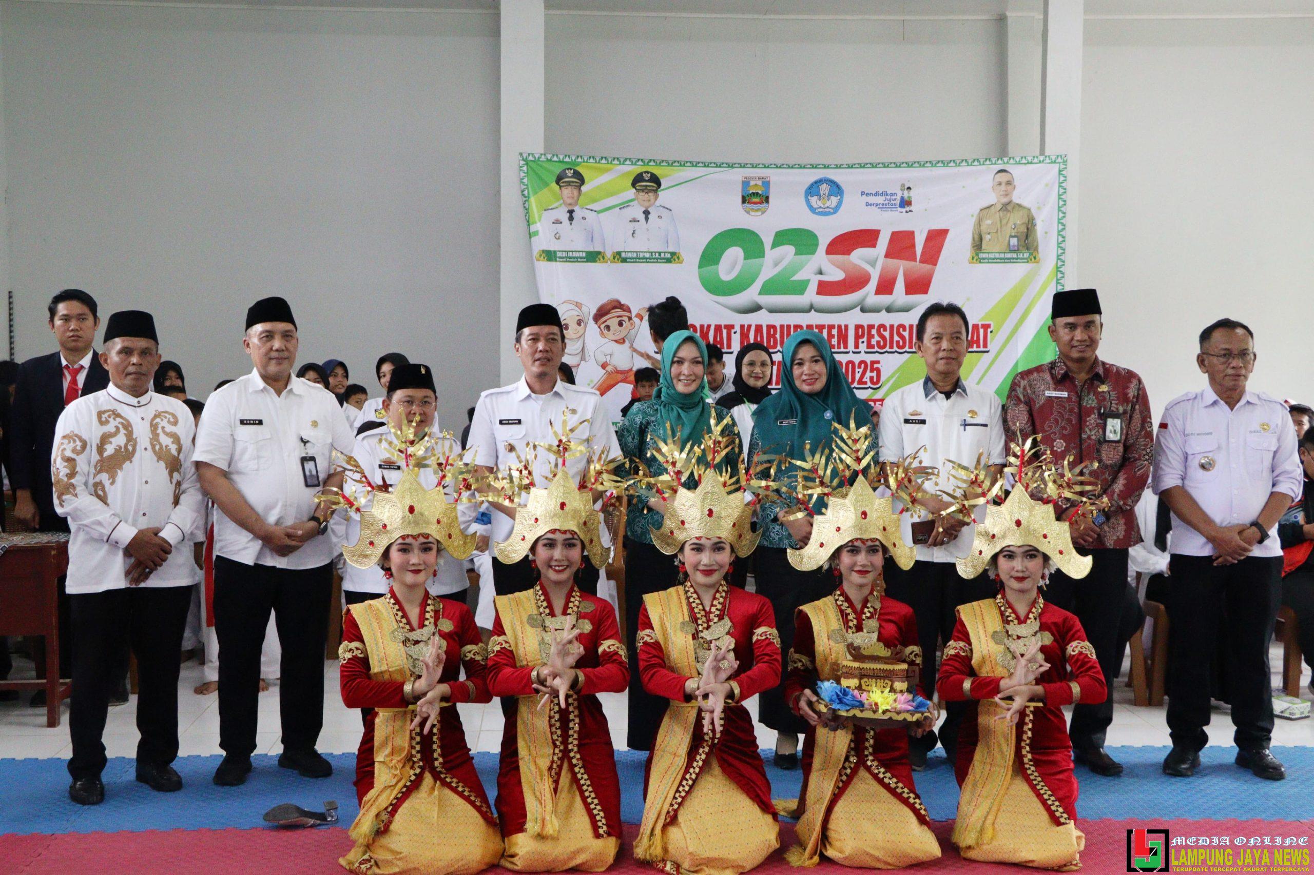 Buka O2SN Tingkat Kabupaten Pesisir Barat, Ini Pesan Bupati Dedi Irawan Buka O2SN Tingkat Kabupaten Pesisir Barat, Ini Pesan Bupati Dedi Irawan
