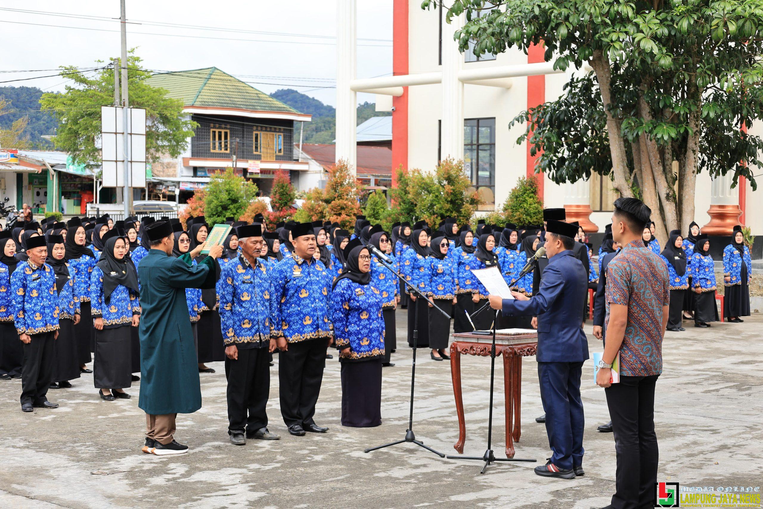 274 PPPK Lampung Barat Formasi 2024, Dilantik Bupati Parosil 274 PPPK Lampung Barat Formasi 2024, Dilantik Bupati Parosil