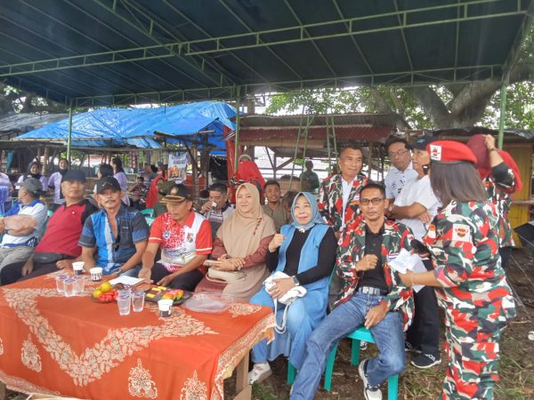Bupati Hamartoni Hadiri Pembukaan Open Turnamen Volly Putri Gelaran LMP Lampung Utara Bupati Hamartoni Hadiri Pembukaan Open Turnamen Volly Putri Gelaran LMP Lampung Utara