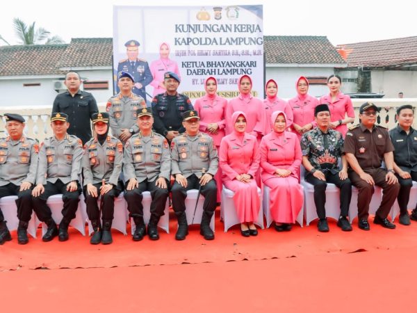Bupati Dedi Irawan Hadiri Kunjungan Kerja Kapolda Lampung Di Mapolres Pesisir Barat