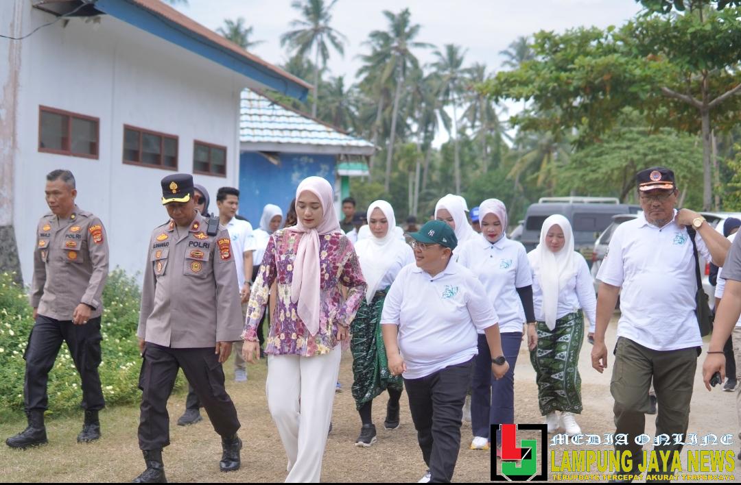 Disambut Wakil Bupati Irawan Topani, Wagub Jihan Tinjau Gelaran Kruo Pro Di Tanjung Setia Disambut Wakil Bupati Irawan Topani, Wagub Jihan Tinjau Gelaran Kruo Pro Di Tanjung Setia