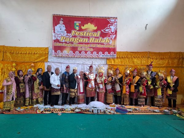 Lestarikan Budaya Lokal, Hari Jadi Pekon Sukaraja Ke-14 Sangat Meriah