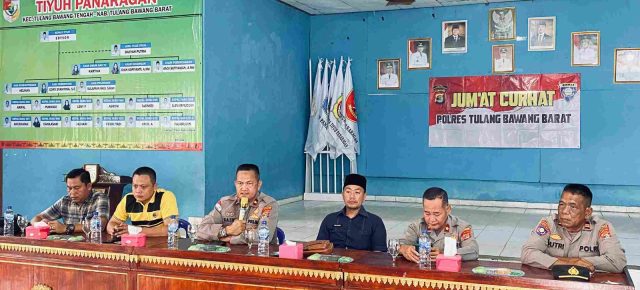 Polres Tulang Bawang Barat, Gelar Jumat Curhat, dengar aspirasi Warga di Tiyuh Panaragan