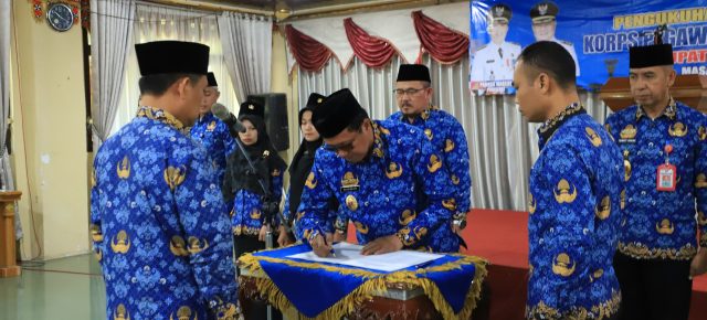 Pengukuhan Pengurus Korpri, Wabup Mad Hasnurin Serukan Pengabdian dan Integritas ASN