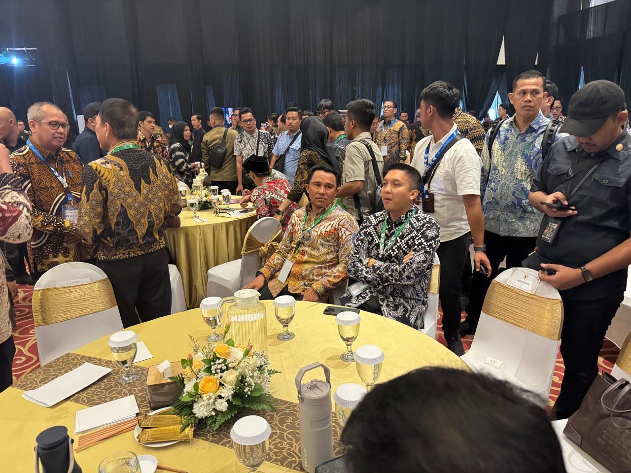 Tingkatkan Kolaborasi Antara Pemda dan APH, Bupati Parosil Mabsus ikuti Rapat Koordunasi Bersama KPK RI Tingkatkan Kolaborasi Antara Pemda dan APH, Bupati Parosil Mabsus ikuti Rapat Koordunasi Bersama KPK RI