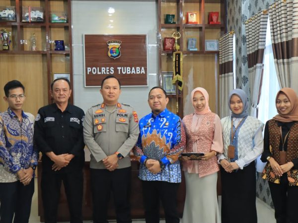 Polres Tulang Bawang Barat Laksanakan Kegiatan Talk Show interaktif Tubabaqu Polri Untuk Masyarakat, Dalam Rangka Hut Bhayangkara Ke 79 Polres Tulang Bawang Barat Laksanakan Kegiatan Talk Show interaktif Tubabaqu Polri Untuk Masyarakat, Dalam Rangka Hut Bhayangkara Ke 79