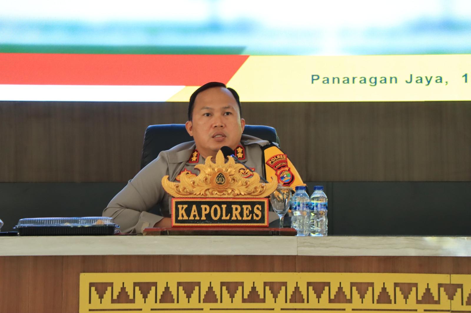 Kapolres Tulang Bawang Barat Pimpin Latpraops Patuh Krakatau 2025, Tekankan Pentingnya Aksi Kolaboratif Kapolres Tulang Bawang Barat Pimpin Latpraops Patuh Krakatau 2025, Tekankan Pentingnya Aksi Kolaboratif