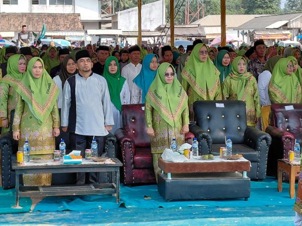 Ketua PC Muslimat NU Mesuji Elfianah Lantik Pimpinan Ranting Muslimat NU Kecamatan Rawajitu Utara
