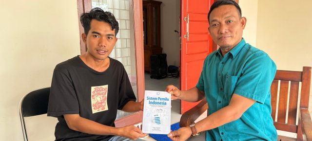 Kepala Bidang Politik Dalam Negeri dan Organisasi Kemasyarakatan Dedi Iskandar, S.H., M.H. Dukung “Program 1000 Buku” PC PMII Way Kanan Kepala Bidang Politik Dalam Negeri dan Organisasi Kemasyarakatan Dedi Iskandar, S.H., M.H. Dukung “Program 1000 Buku” PC PMII Way Kanan